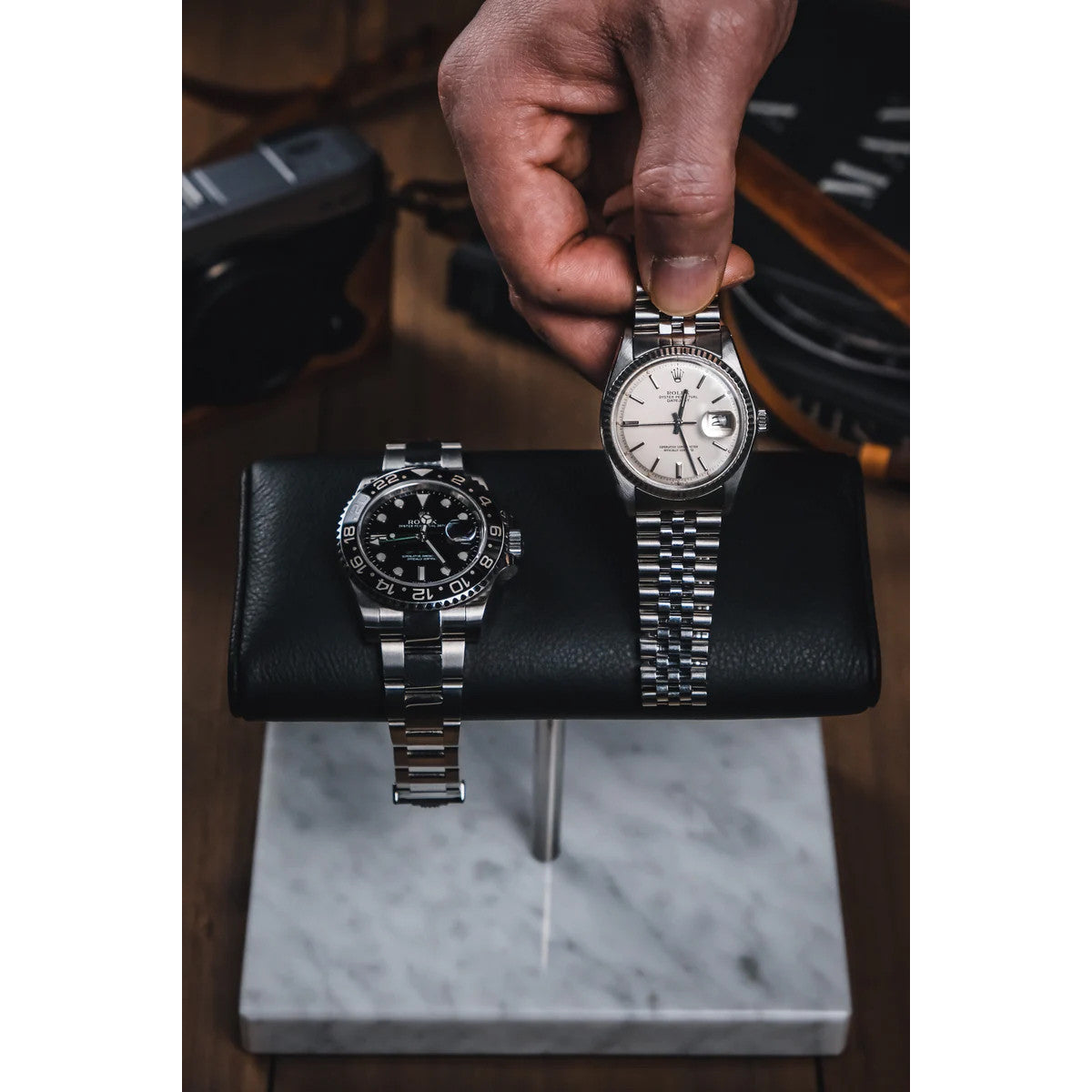 WATCH DISPLAY STAND – WHITE MARBLE